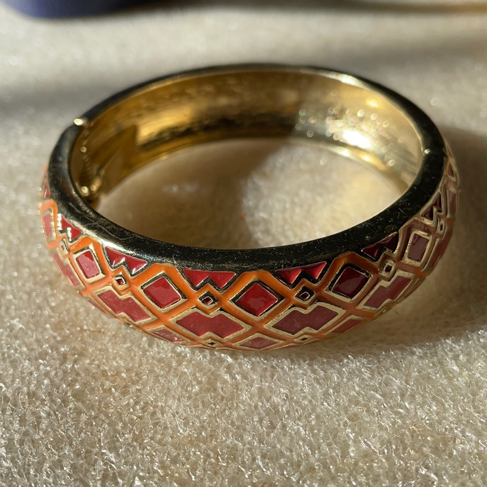 Enamel bracelet